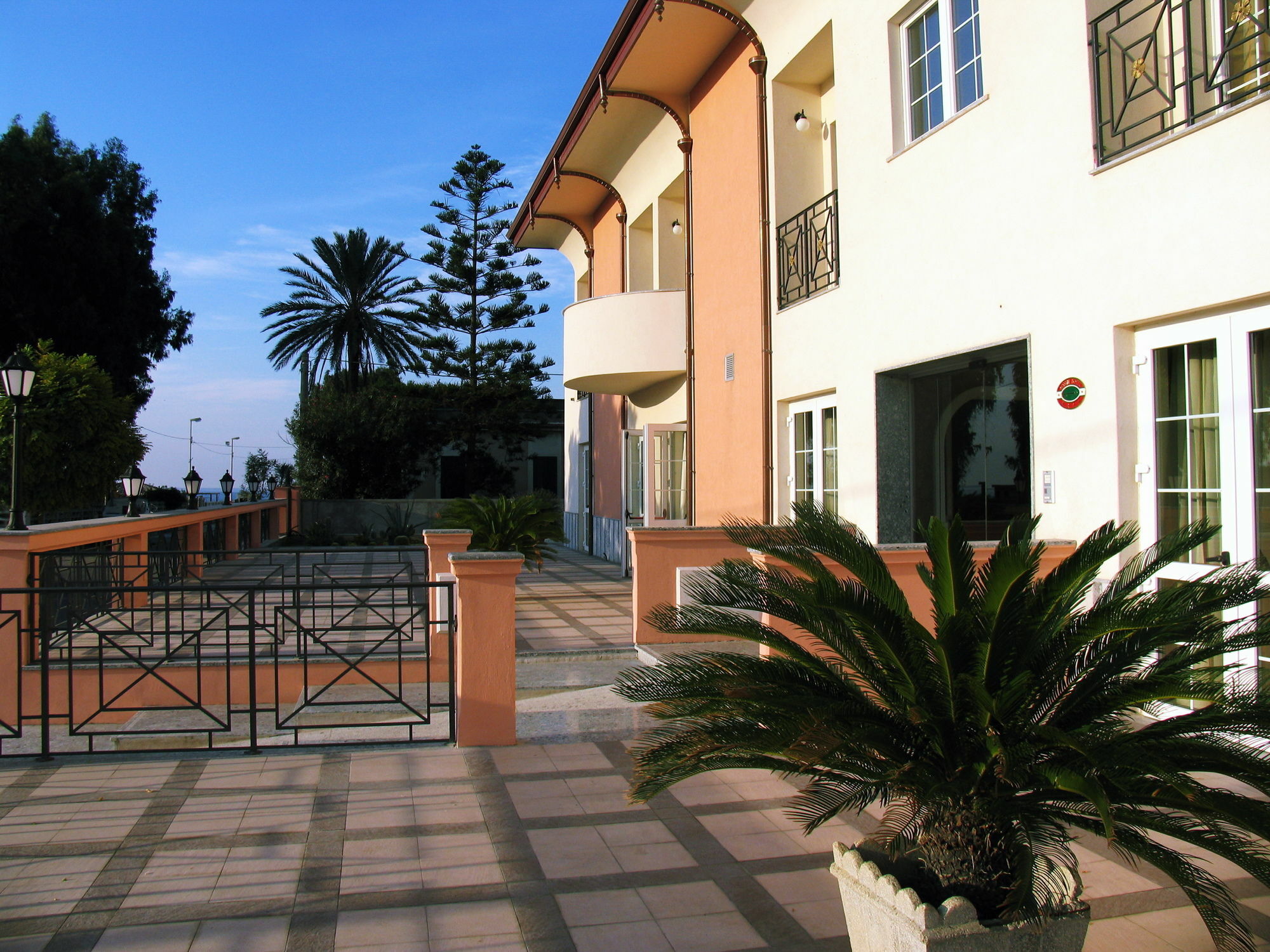 Regent Beach Hotel & Apartments Reggio di Calabria Luaran gambar